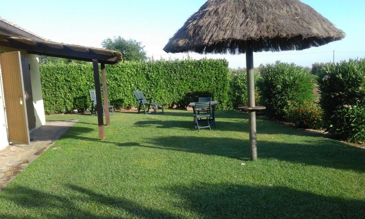 カスティリオーネ・デッラ・ペスカーイア Monolocale Con Giardinoヴィラ エクステリア 写真